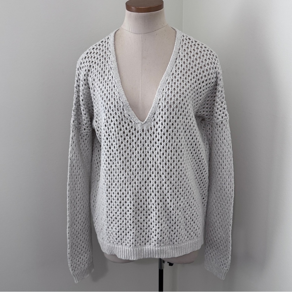 Theory Large Gray Open Knit V-Neck Sweater ~ Coastal Minimalist Quiet Luxury